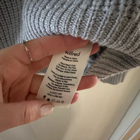 Wilfred Montpellier Aritzia sweater - Picture 3 of 6